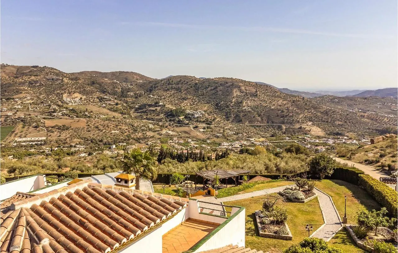 Beautiful Apartment In Alcaucin With Wifi